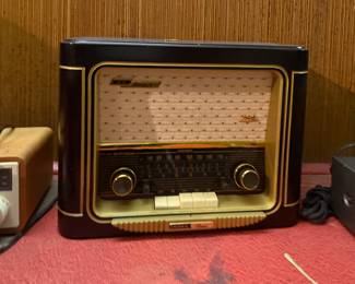 GRUNDIG RADIO