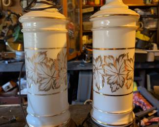 VINTAGE HOLLYWOOD REGENCY TABLE LAMPS