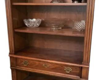 Thomasville Wooden Bookshelf


