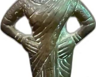 Antique Rani Chennabhairadevi Bronze Sculpture - 4” Tall



