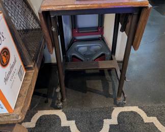 Secretary table