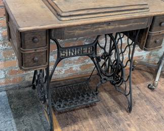 Sewing machine table. No sewing machine