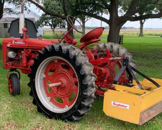 Here we go. Can you believe family moved on this farm in 1933. Been 92 years. We will be adding more items as we go!! McCornick Farmall Tractor.  Runs Great!
