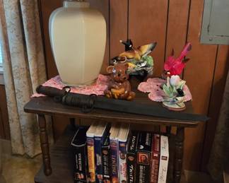 Bookshelf - Table Lamp - Bird Figurines