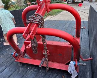 Scoop/Bucket Tractor Implements 