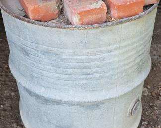 Bricks - Galvanized Barel - Barn 1