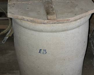 15 Gallon Crock with Lid in barn 2