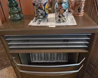Dearborn Heater - #2 - Collection of Old Buttons