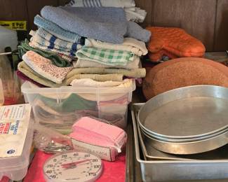 Towels - Pans - Misc