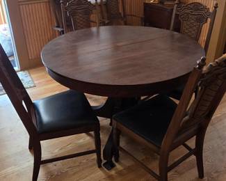 Antique Round Table with 6 Chairs