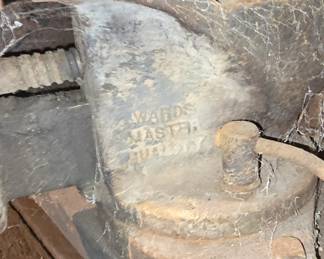 Wards Master Quality Vise - Barn 3
