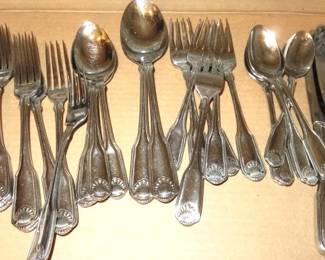 Oneida Silver Shell Flatware Set