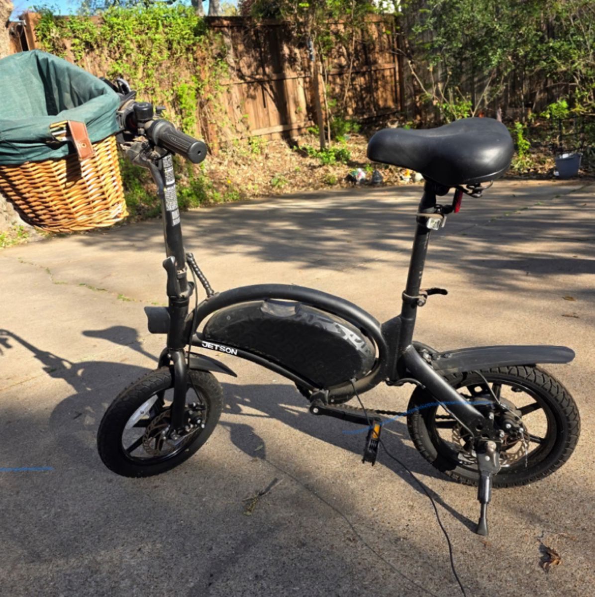 FOLDING ELECTRIC BIKE