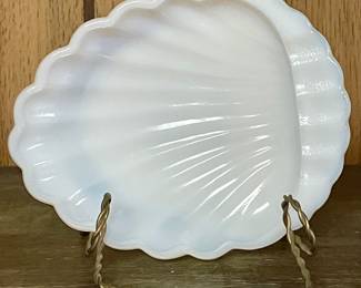 MILK GLASS SOAP DISH