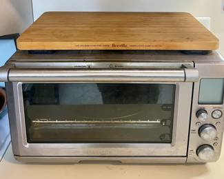BREVILLE OVEN W/BAMBOO CUTTING BOARD