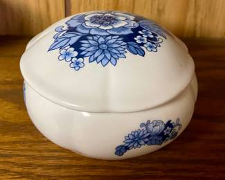 BLUE/WHITE TRINKET DISH