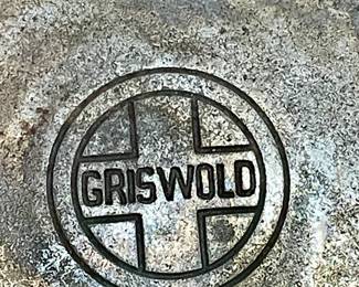Well Seasoned Griswold No. 8 Cast Iron Frying Pan 