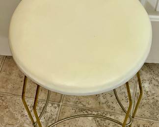 VINTAGE VANITY STOOL