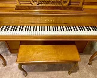 BEAUTIFUL YAMAHA PIANO