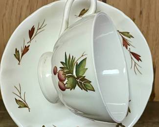 WEDGWOOD DRURY LANE CUP/SAUCER
