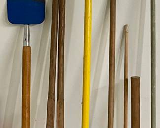 YARD & GARDEN TOOLS