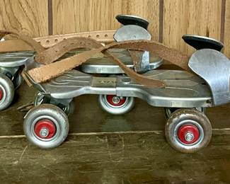 VINTAGE "JET-SET" ROLLER SKATES IN EXCELLENT CONDITION