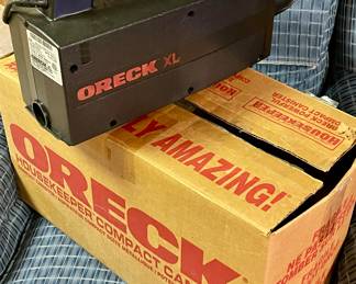 ORECK XL VACUUM AND ATTACHMENTS