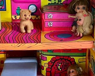 VINTAGE 1968 LIDDLE KIDDLES TALKING TOWNHOUSE