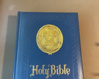 LARGE COMMEMORATIVE EDITION HOLY BIBLE