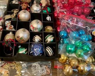CHRISTMAS DECOR