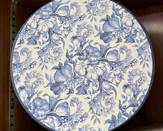 BLUE/WHITE BOX