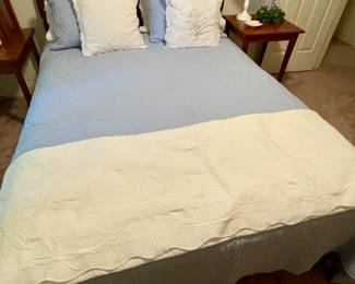 VINTAGE BED