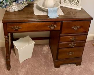 SMALL VINTAGE DESK, WOODEN WHITE WASTEBASKET