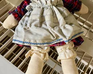 ANTIQUE HANDMADE RAGGEDY ANN DOLL