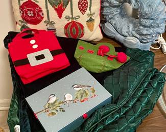CHRISTMAS DECOR