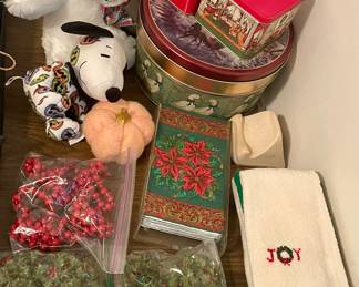 CHRISTMAS DECOR