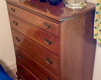 SOLID CHERRY "WELSH VALLEY" by THOMASVILLE CHEST OF DRAWERS