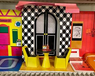 VINTAGE 1968 “BARBIE FAMILY HOUSE”