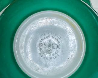 Vintage Pyrex Mixing Bowls