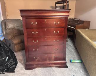 6-drawer dresser