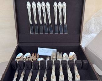 Oneida Silver Service for 8