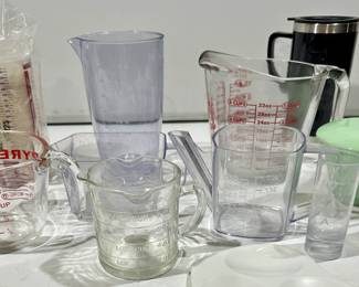Lot Measuring Cups