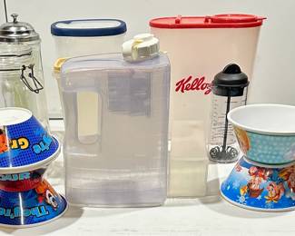 Lot Plastic Containers, Cereal Bowls