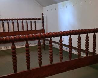 
Antique Jenny Lind Spindle Bed – Full or 3⁄4 Size.  Late 1800s–early 1900s, Headboard height: 43″, Footboard height: 35″, Frame width: 56″ outside, 55″ inside (fits modern full mattress) 78" long