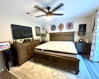 King Size Bedroom Suite
King Size Bed $500
Dresser $250
Chest of Drawers $250
End Tables $250 Set