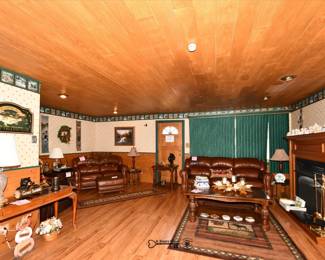 038Family Room