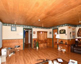 042Family Room
