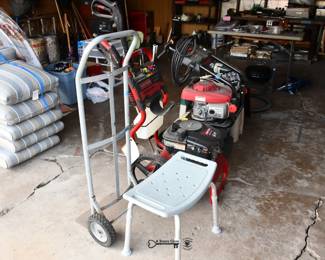 582Garage