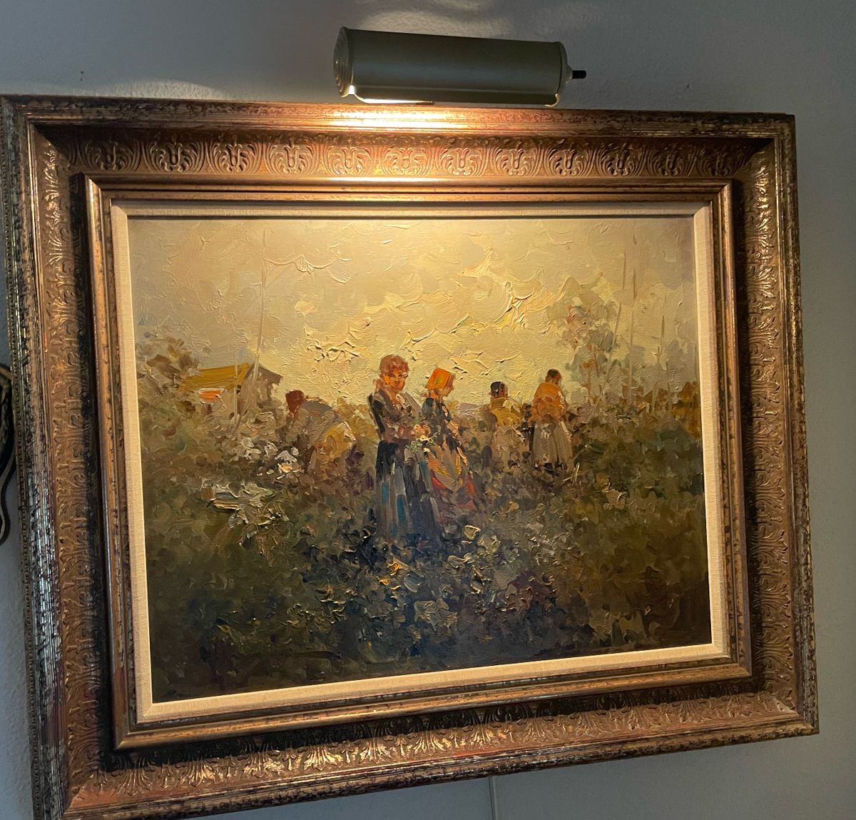 Original Oil on Canvas by Artist Antonio Pecoraro, a Spanish-born American artist, graced the post-war art world with his distinctive touch. Born in 1938, Pecoraro pursued his passion at the esteemed Neapolitan Institute of Arts, evolving his signature style that revolved around impressionistic portrayals of urban landscapes and sophisticated women