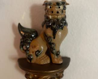 Many Foo Dogs